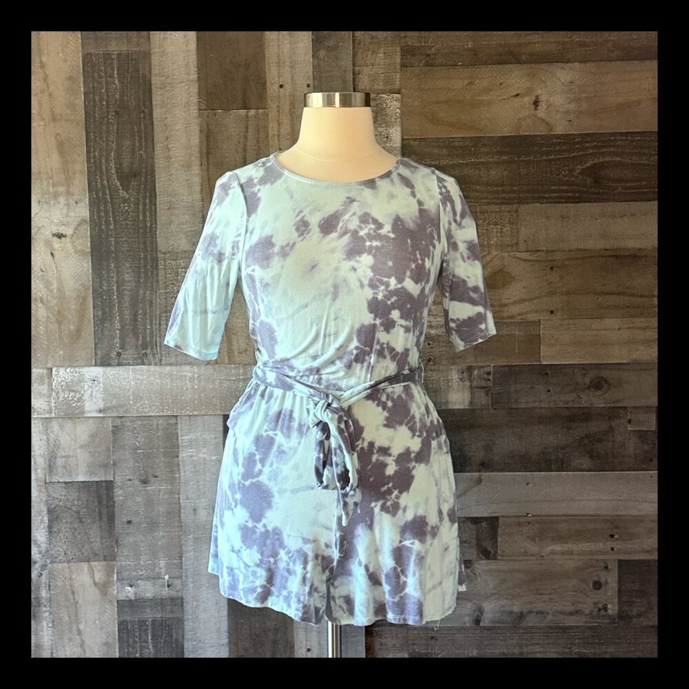 Torrid 00 pastel blue gray tie dye romper feminine boho resortwear girlhoodcore